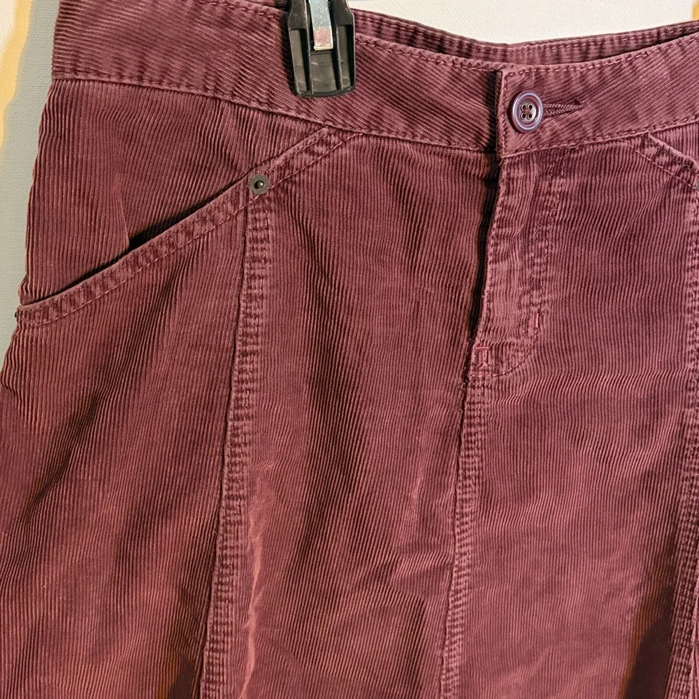 True Y2K vintage GAP corduroy, a- line skirt in plum, tag marked from 2004, EUC - Picture 4 of 9